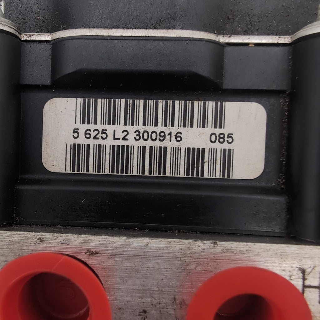 2015 2016 2017 Audi Q5 2.0L ABS Anti Lock Brake Pump Control Unit 8R0614517DB