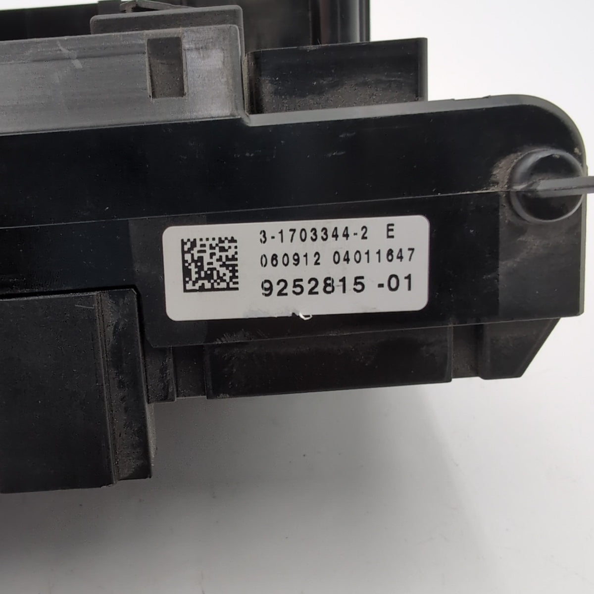 2011- 2016 BMW M5 550i 535i 528i BCM Body Control Module Fuse Box 9252815 OEM