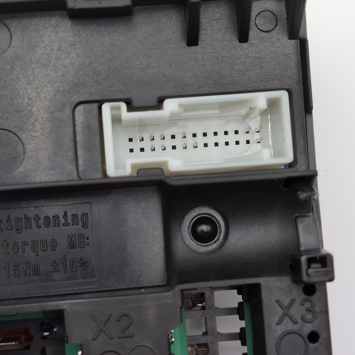 2024 BMW 330i 230I G42 G20 REAR POWER DISTRIBUTION FUSE Box 6114 5A4CFB0 - 02