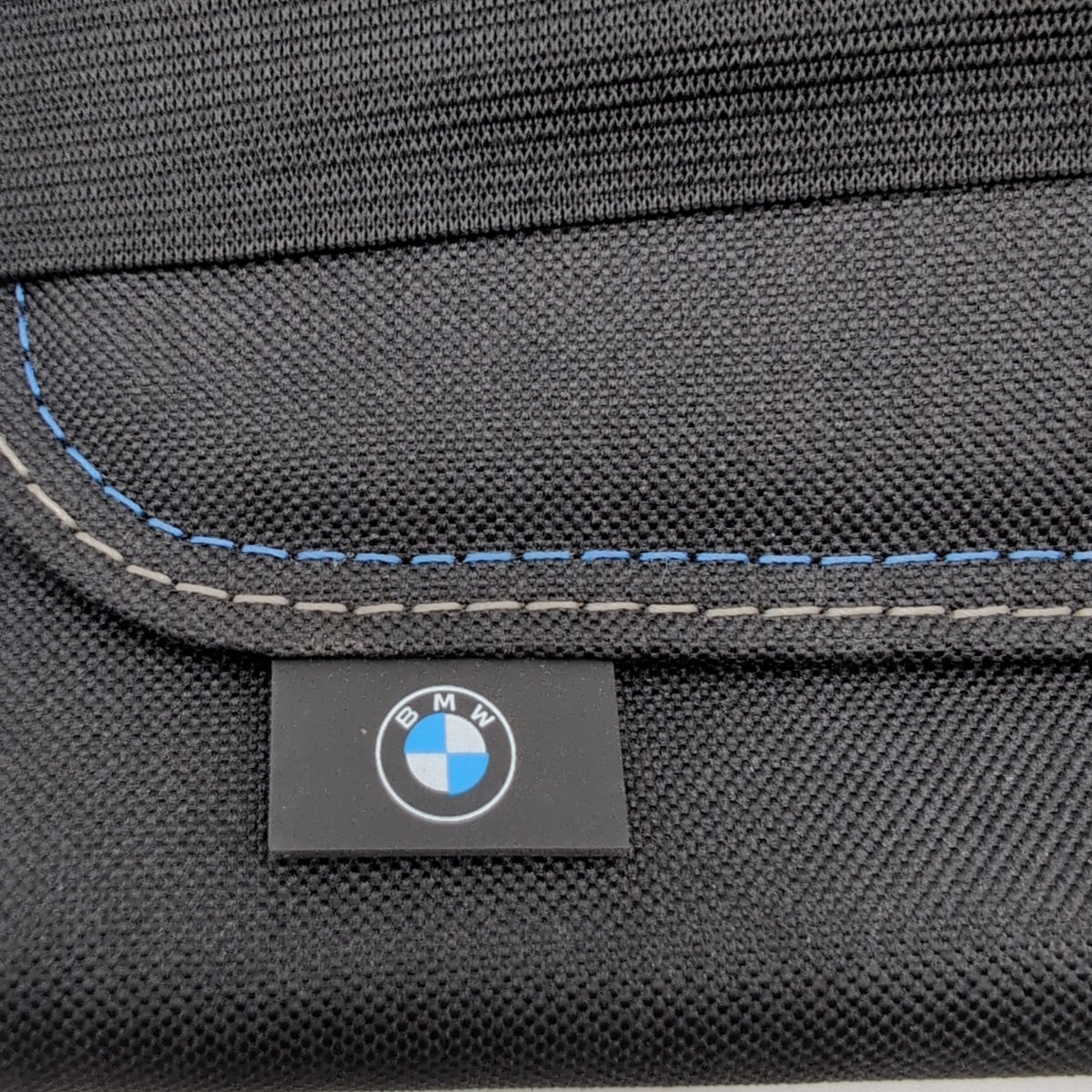 2025 BMW 3 Series Sedan Owners Manual Handbook Set Kit with Case OEM