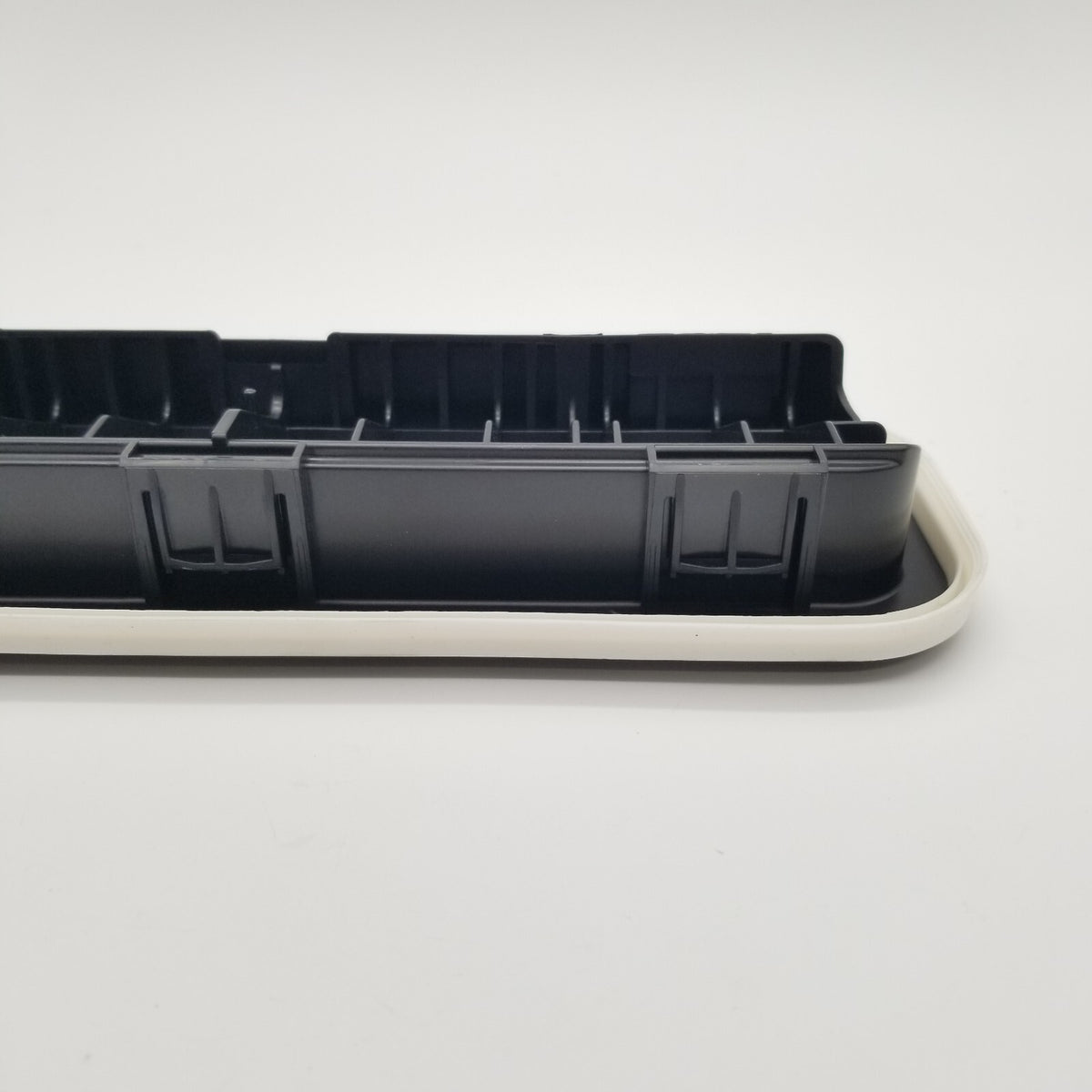 2021 2022 2023 For Kia K5 Grille Assy Air Extractor 97510D4200