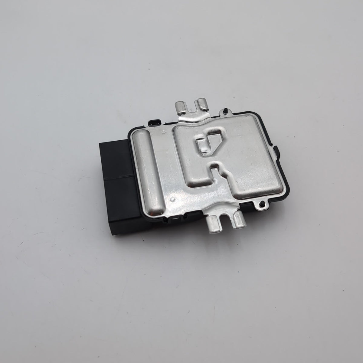 2024 2025 BMW X5 IFM Fuel Pump Control Module OEM 5B5A1E9