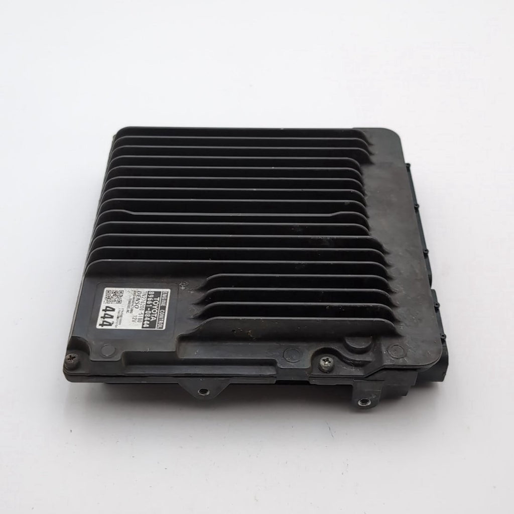 2017 Toyota Sienna 3.5L AWD Engine Computer Control Module ECU 89661-08444