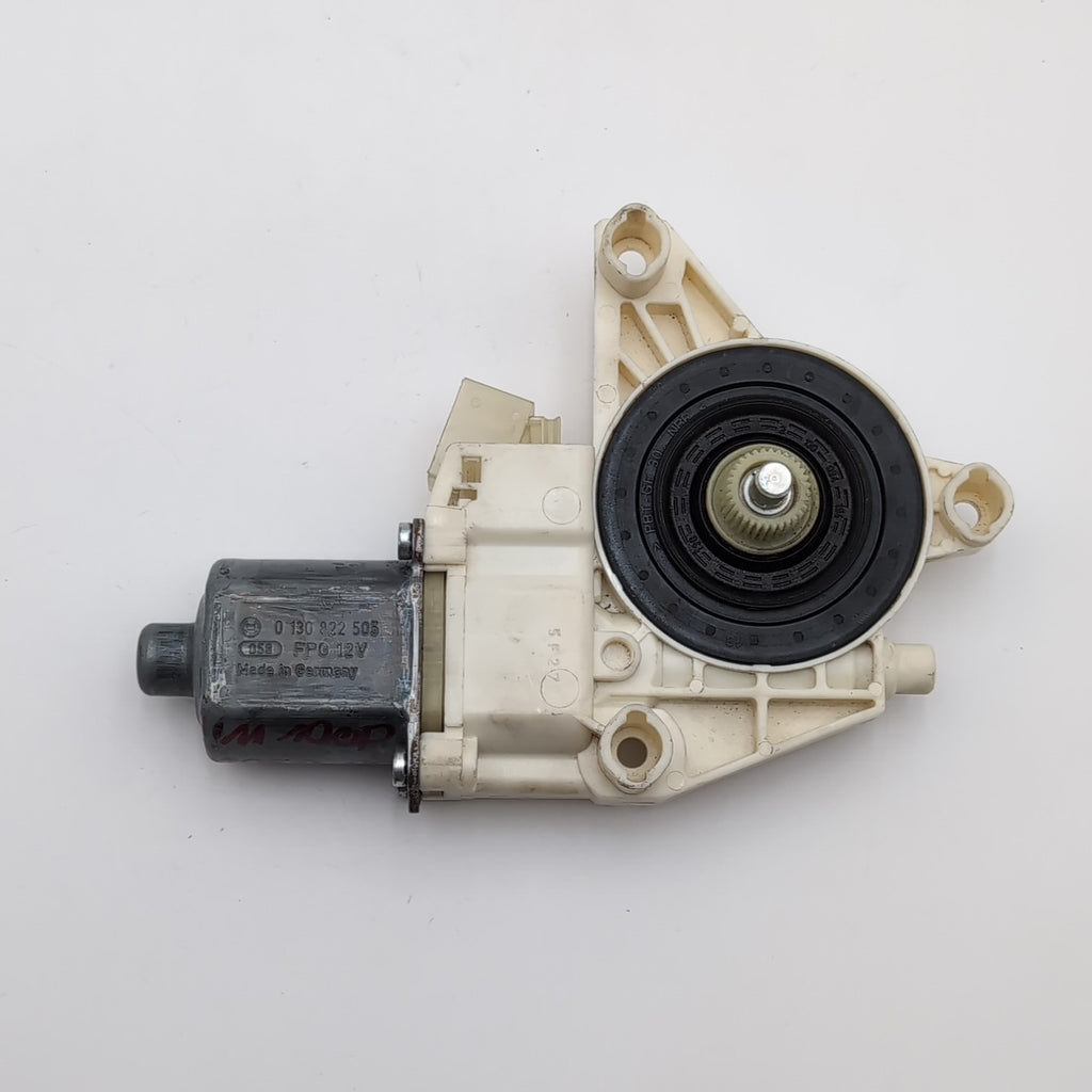 2010- 2016 Mercedes W212 E350 E63 Rear Driver Side Door Window Regulator Motor