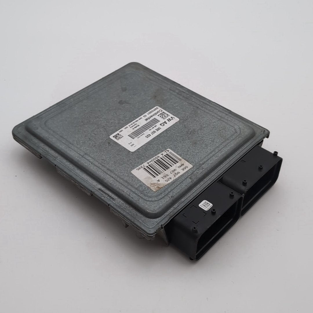 2017 2018 2019 Audi Q7 Engine Computer Control Module ECU 06E907425