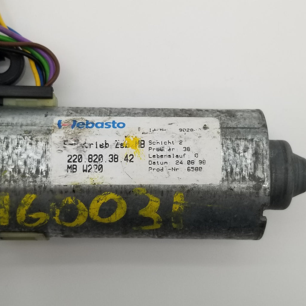 2000-2006 Mercedes W220 S500 S55 AMG CL500 Sunroof Sun Roof Motor 2208203842 OEM