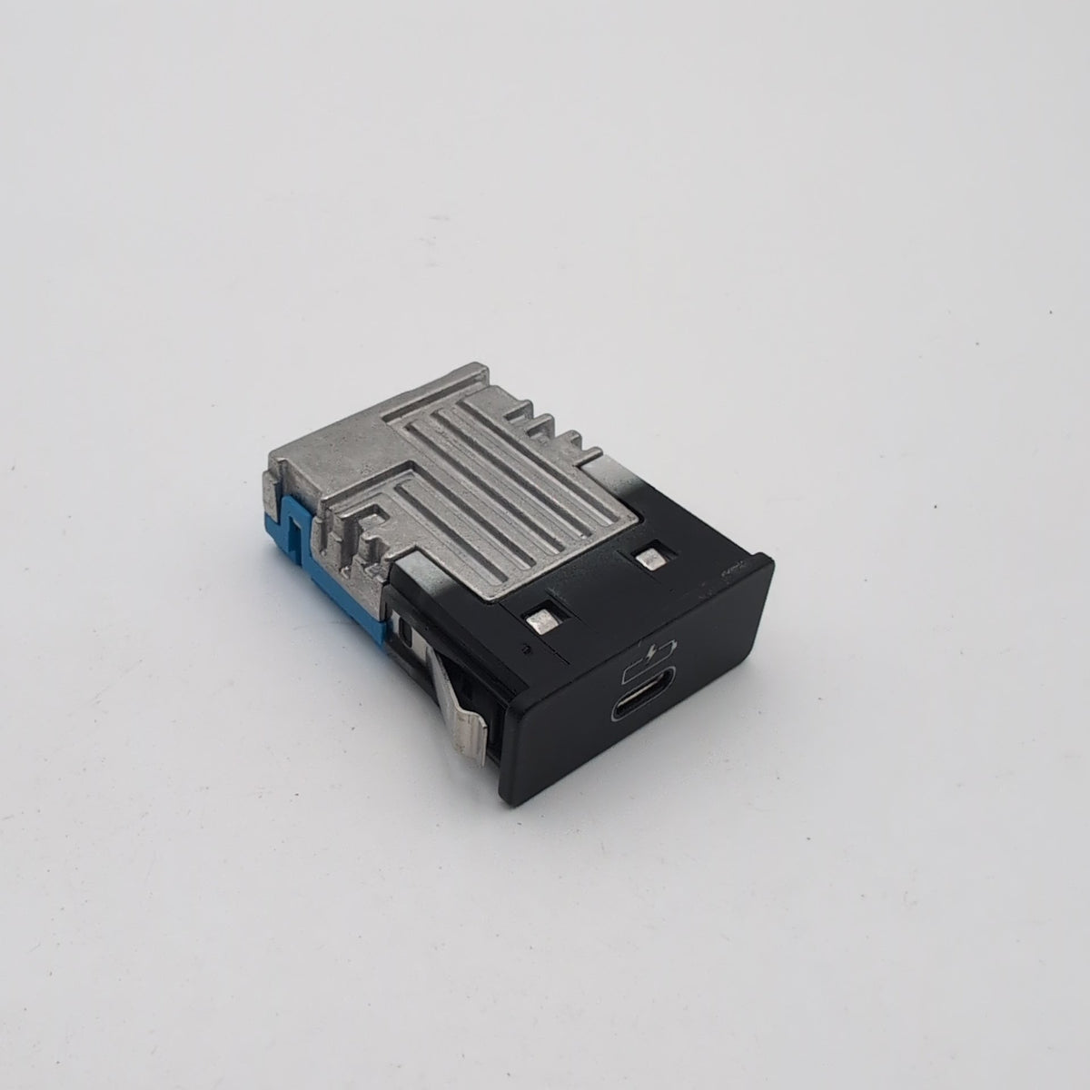 2019 - 2026 BMW G20 G21 G22 G26 G15 G30 G42 X3 Single USB Socket Port 5B51C70