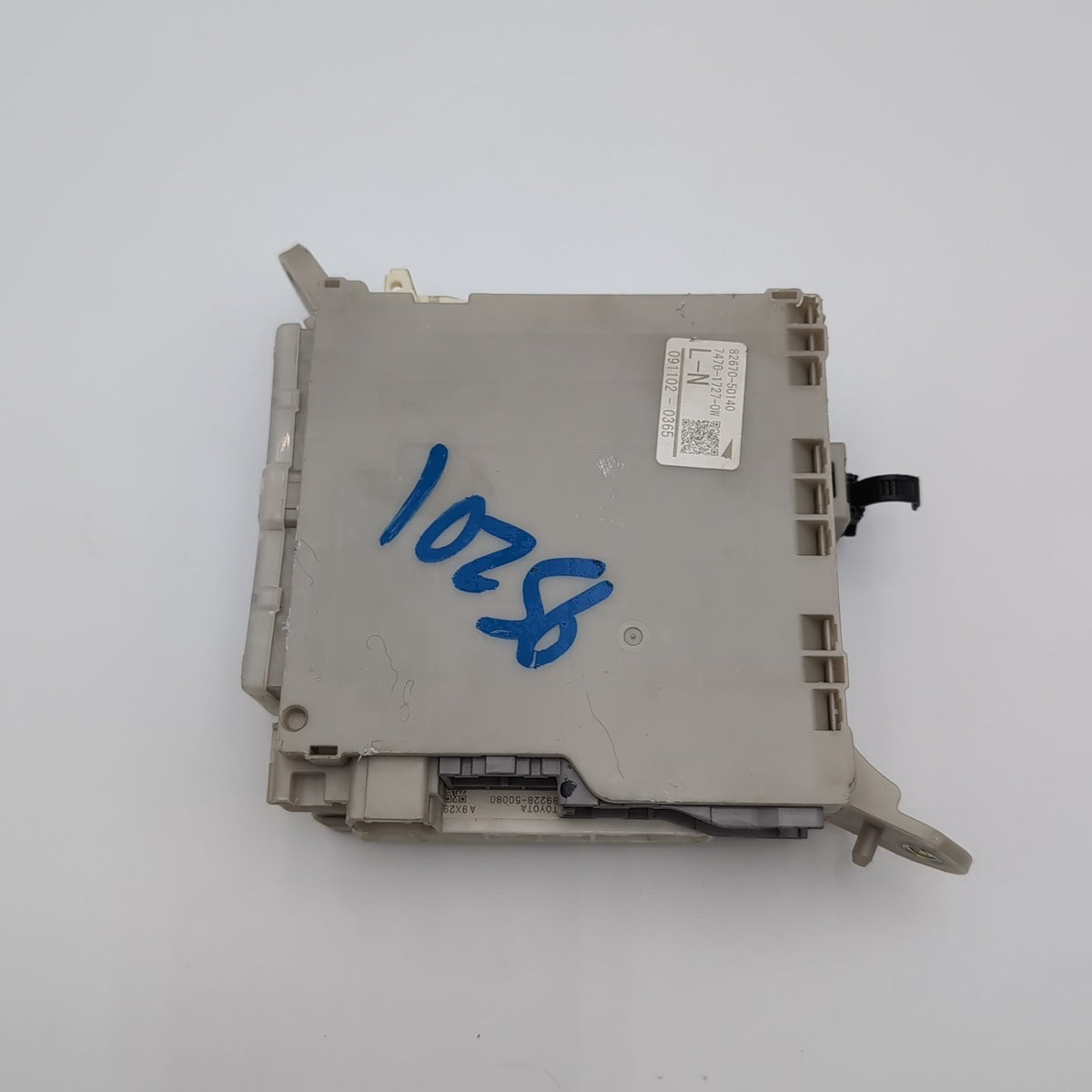 2010 2011 2012 LEXUS LS460 LS460L LS600H FUSE JUNCTION BOX BLOCK 82670-50140