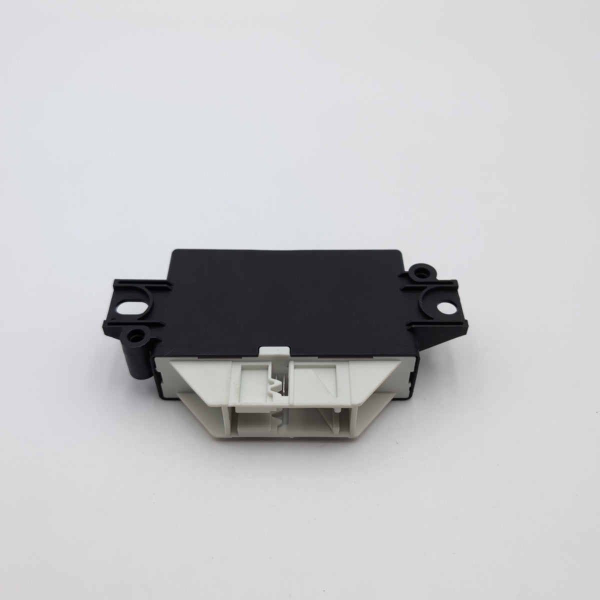 2023 - 2026 BMW G60 G70 F74 X1 X2 X5 X7 USS Ultrasonic Parking Sensor Module