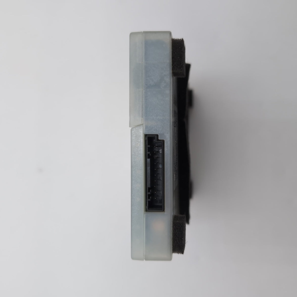 2023 - 2026 BMW G42 G20 G26 G60 F74 X2 X3 X5 X7 Antenna Telematic Control Module