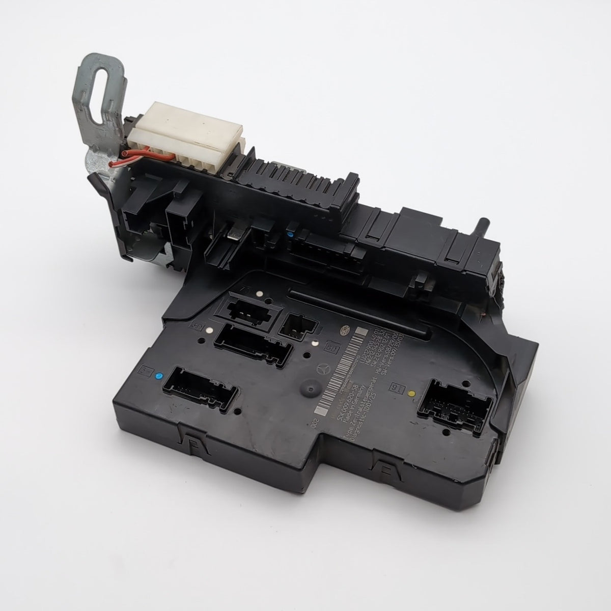 2010 2011 Mercedes W212 E350 E550 Rear Fuse Relay Box SAM Assembly A2129000004