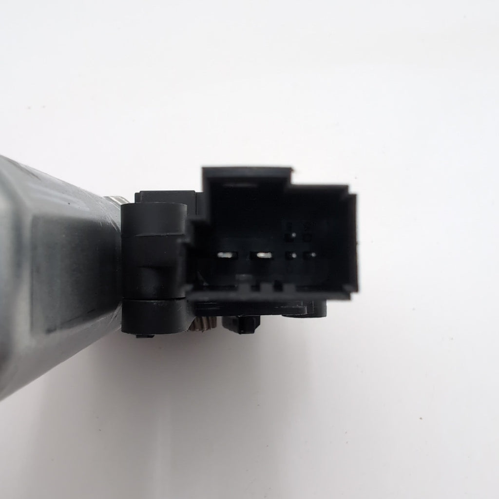 2023 2024 2025 BMW X1 U11 Panoramic Sunroof Power Sun Shade Motor OEM 9854524