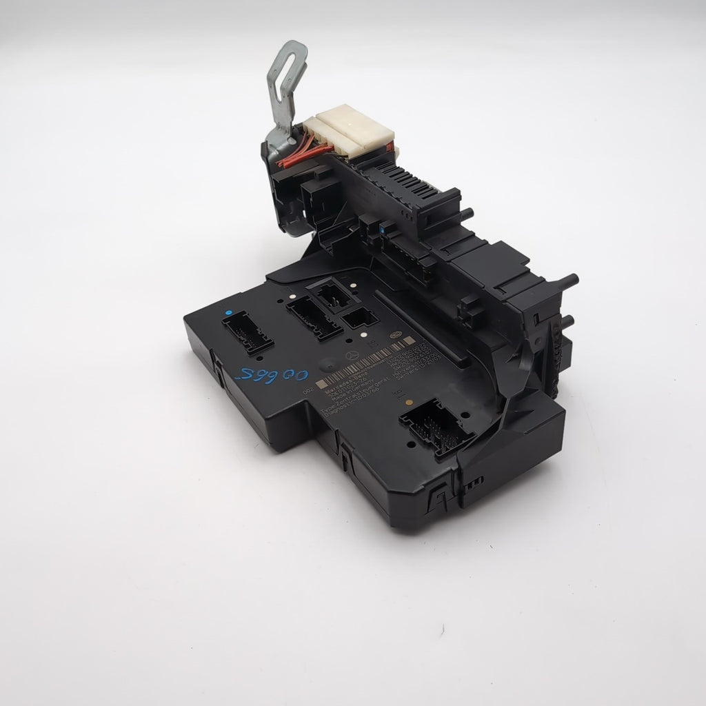 2012- 2018 MERCEDES CLS 2010-2017 E CLASS REAR TRUNK SAM FUSE RELAY BOX MODULE