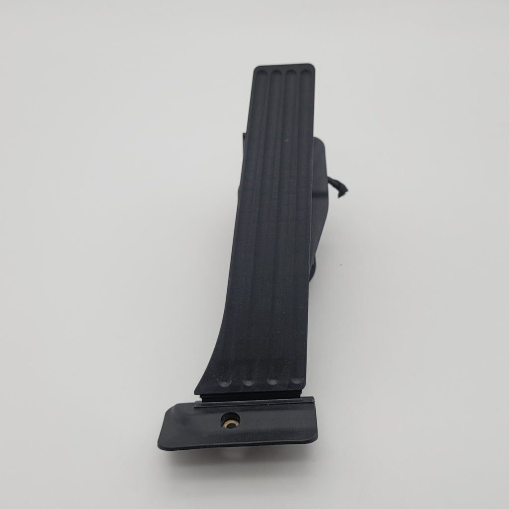 2021 2022 2023 2024 2025 BMW iX X1 X2 Accelerator Gas Pedal 6889823