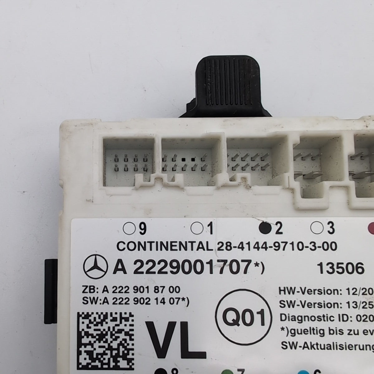 2014 Mercedes W222 S550 Front Left Door Control Module OEM A2229001707