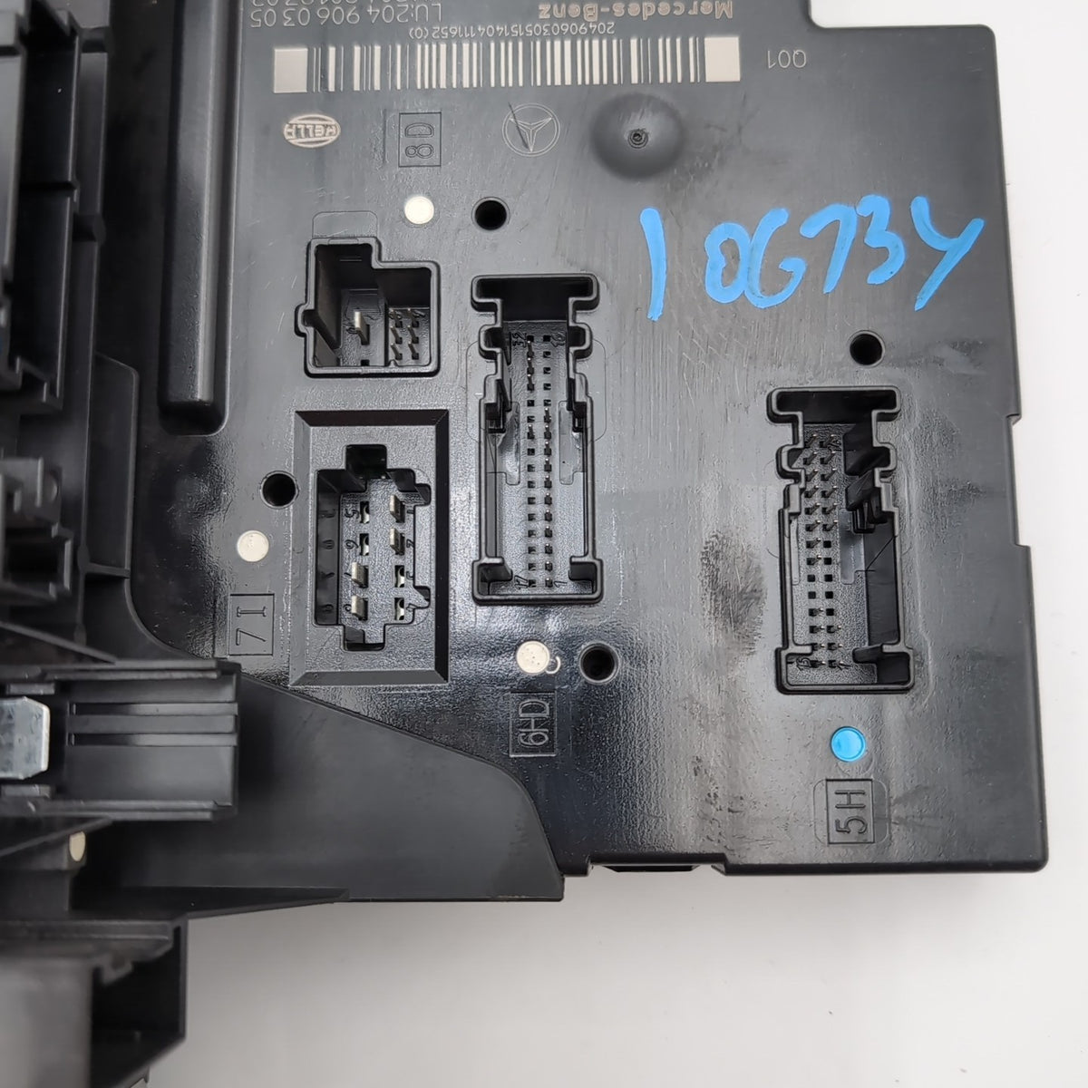 2012- 2014 Mercedes W204 C250 C300 C350 Rear SAM Relay Fuse Box Assembly