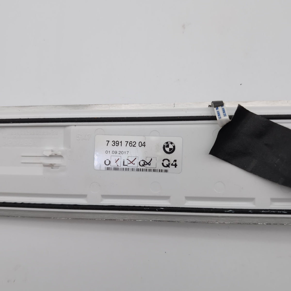 2017 2018 2019 BMW 740e Rear Left Right Illuminated Door Sill Scuff Plate Pair