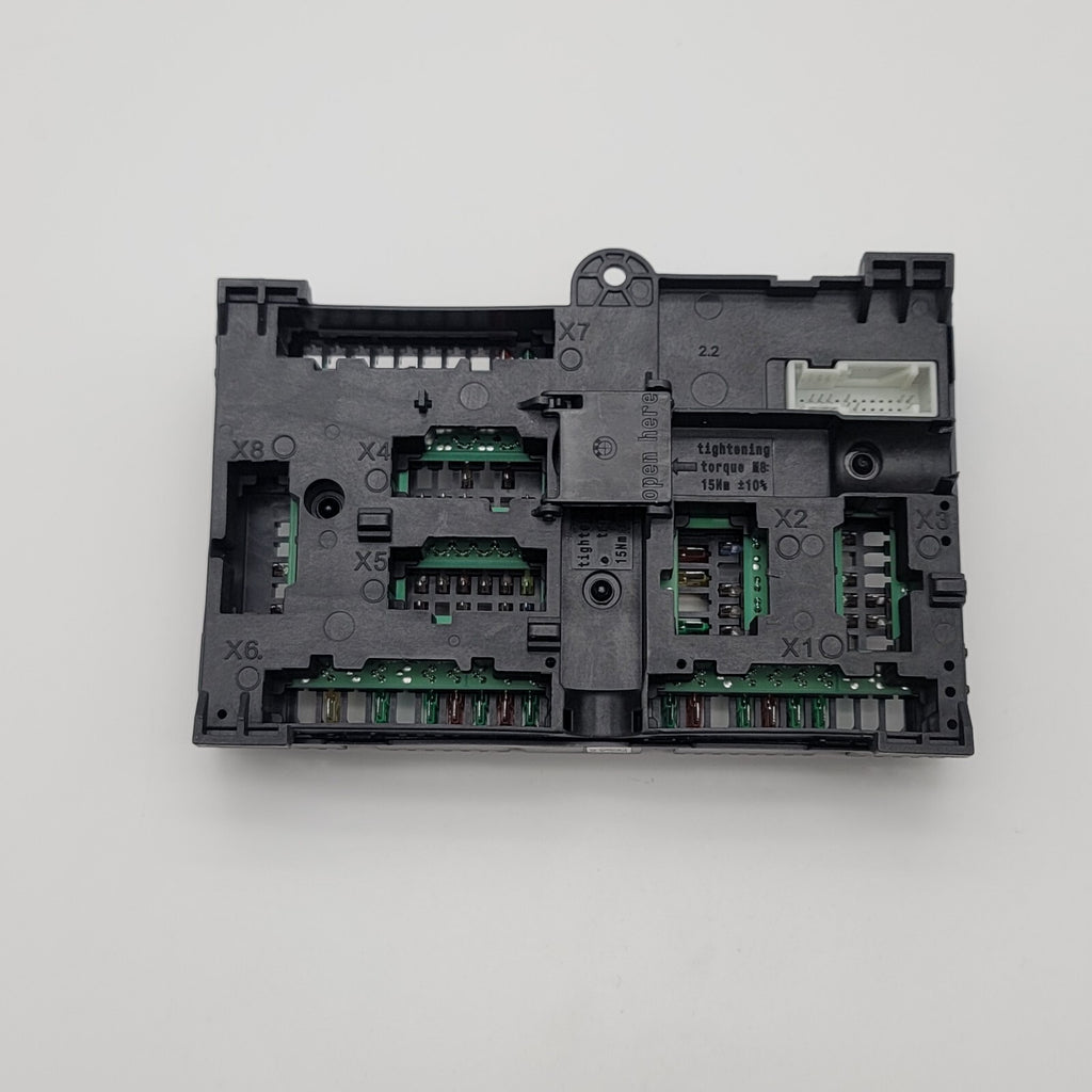 2024 BMW 330i 230I G42 G20 REAR POWER DISTRIBUTION FUSE Box 6114 5A4CFB0 - 02
