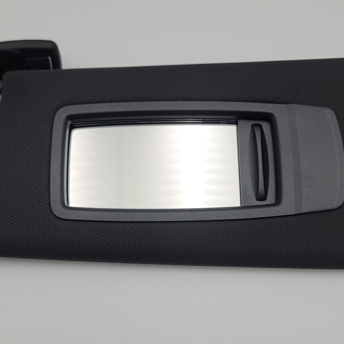2022- 2025 BMW iX I20 PAIR LEFT RIGHT DRIVER PASSENGER SUN VISOR SUNVISOR SET
