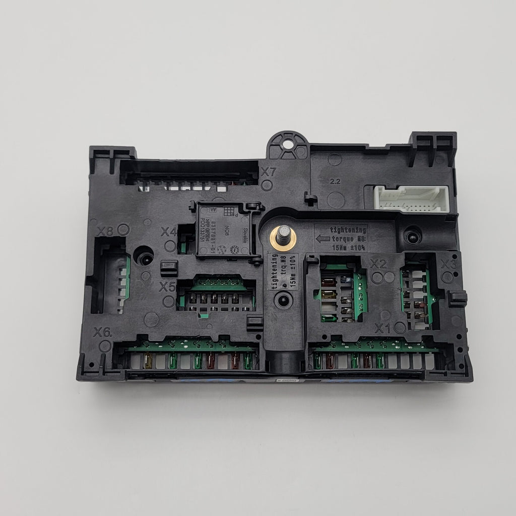 2024 BMW Z4 G29 REAR POWER DISTRIBUTION FUSE RELAY BOX