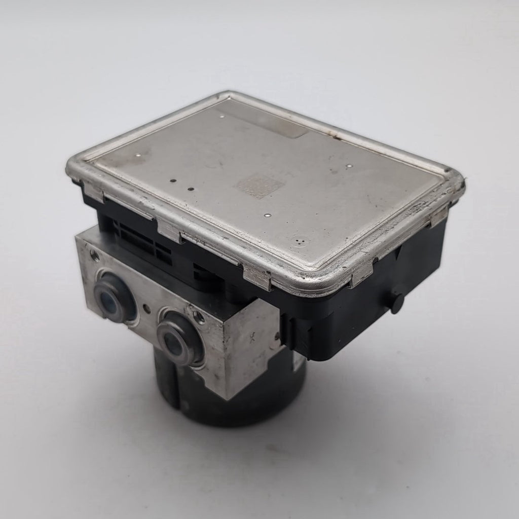 2018 2019 Chevrolet Equinox 2.0L ABS Anti Lock Brake Pump 84414760