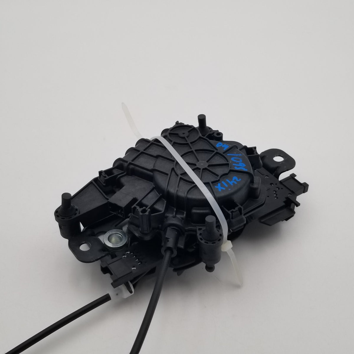 2022 2023 2024 BMW iX I20 Trunk Lid Lock Latch Actuator Assembly 7954137 9851909