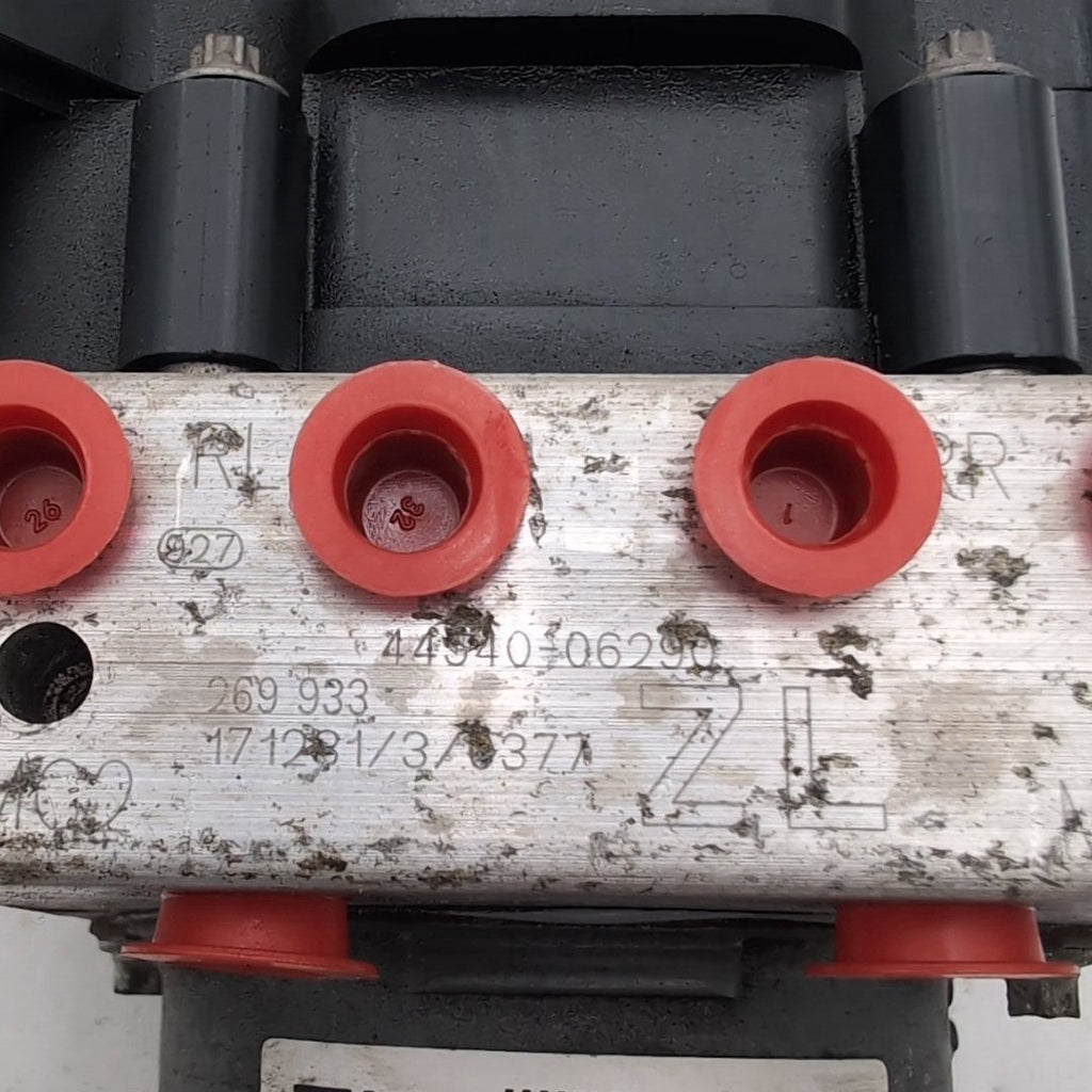 2018 2019 2020 Toyota Camry ABS Anti Lock Brake Pump Control Unit 44540-06290