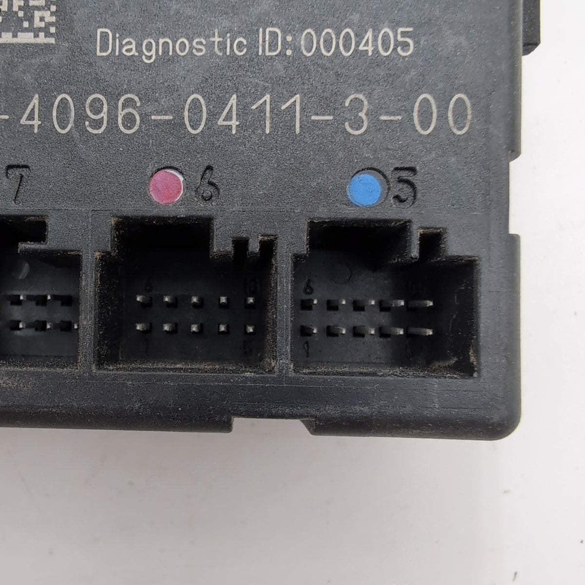 2012- 2020 Mercedes GL ML GLE GLS Front Left Door Control Module A1669005104