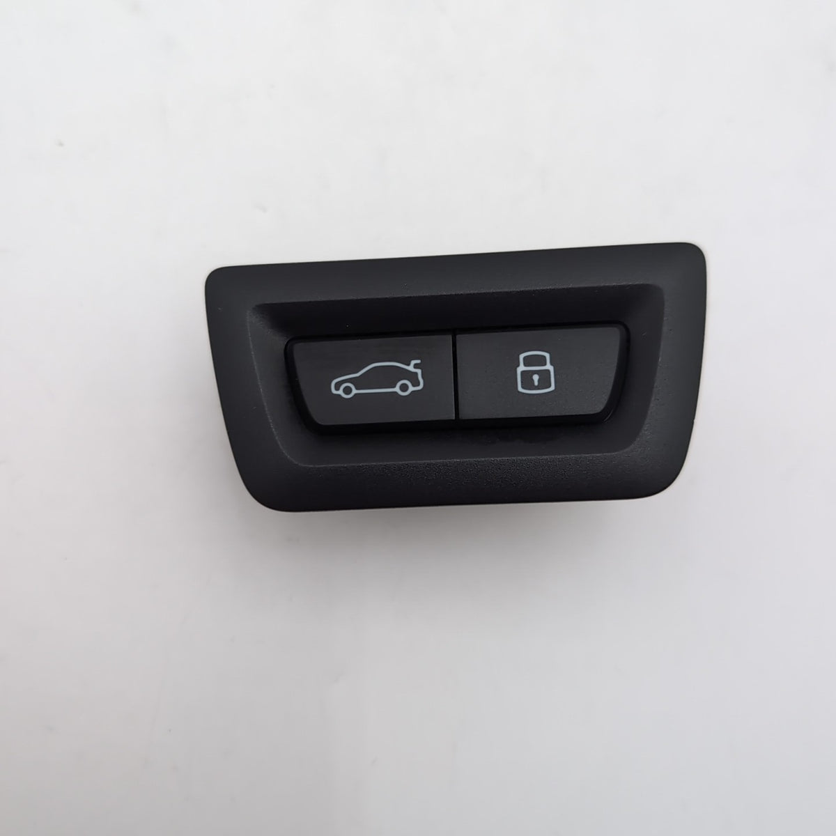 2021 - 2026 BMW 540i 530i i5 G60 M5 X1 X2 X3 Trunk Lid Tailgate Switch Button