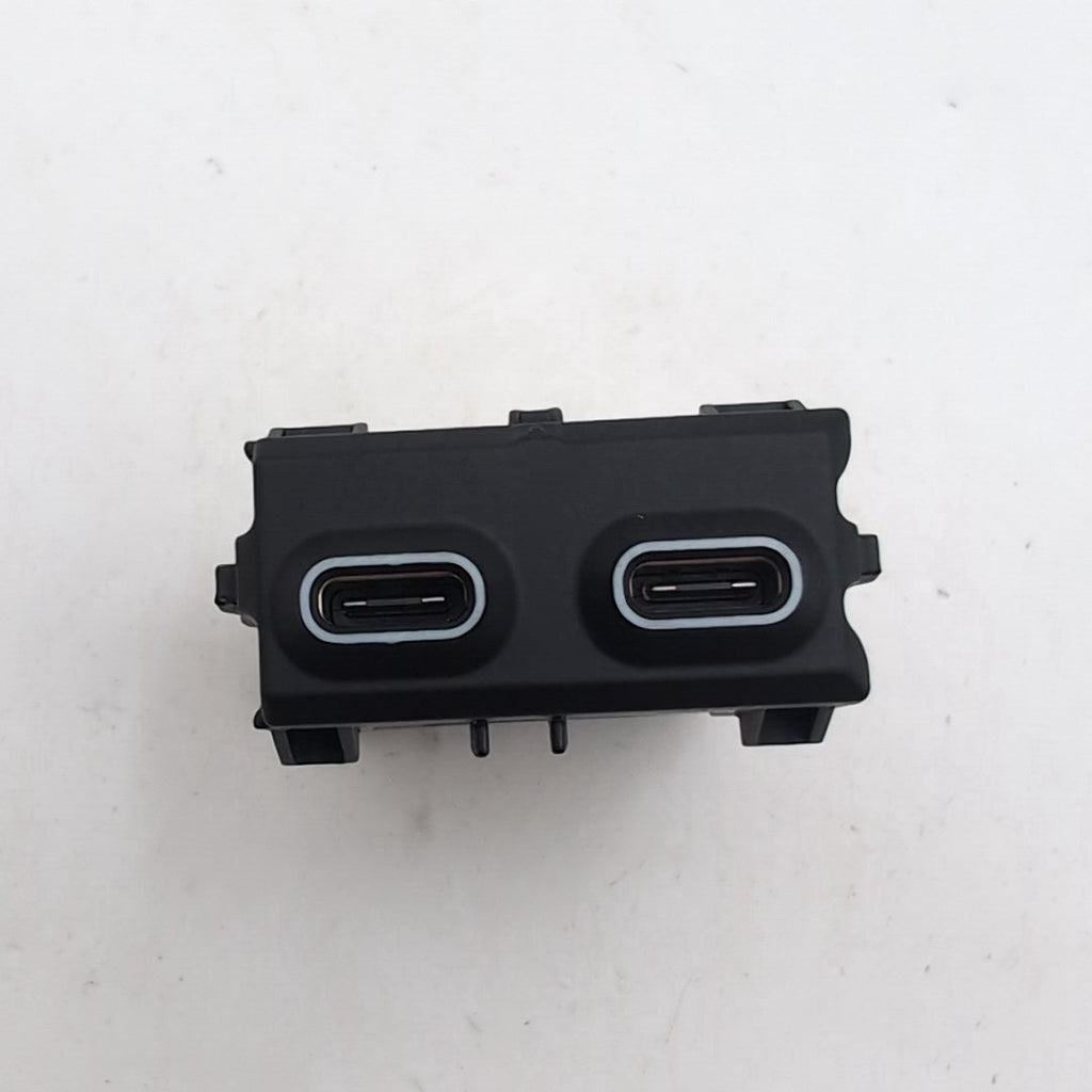 2025 2026 BMW 540i 530i 550e i5 M5 X3 G45 Dual Socket USB Port 5B51C73