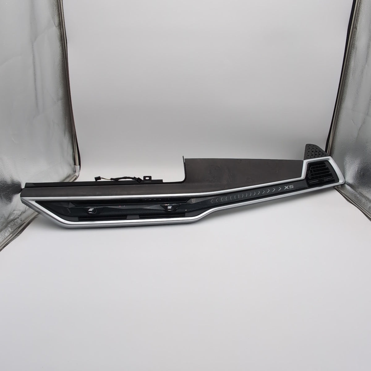 2025 BMW X5 G05 Center Dash Vent Trim Assembly Poplar Wood Grain Trim 5A01333