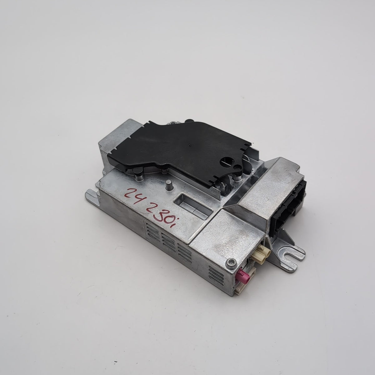 2022 - 2025 BMW G20 U06 X1 X2 X3 Radio Receiver Control Module 5A9BFB1