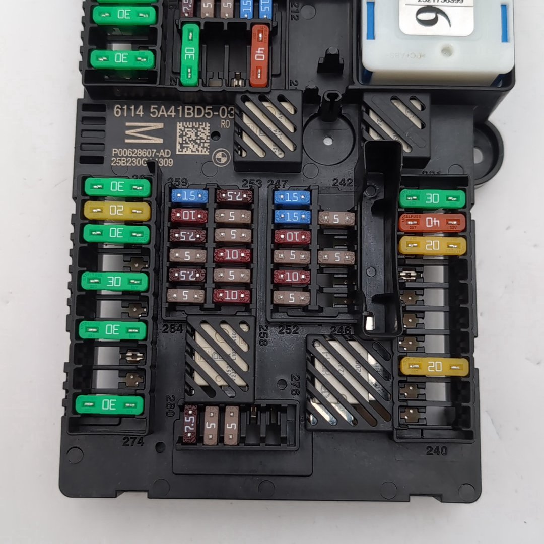 2022 - 2026 BMW X5 X6 X7 Rear Power Distribution Fuse Box OEM 5A41BD5