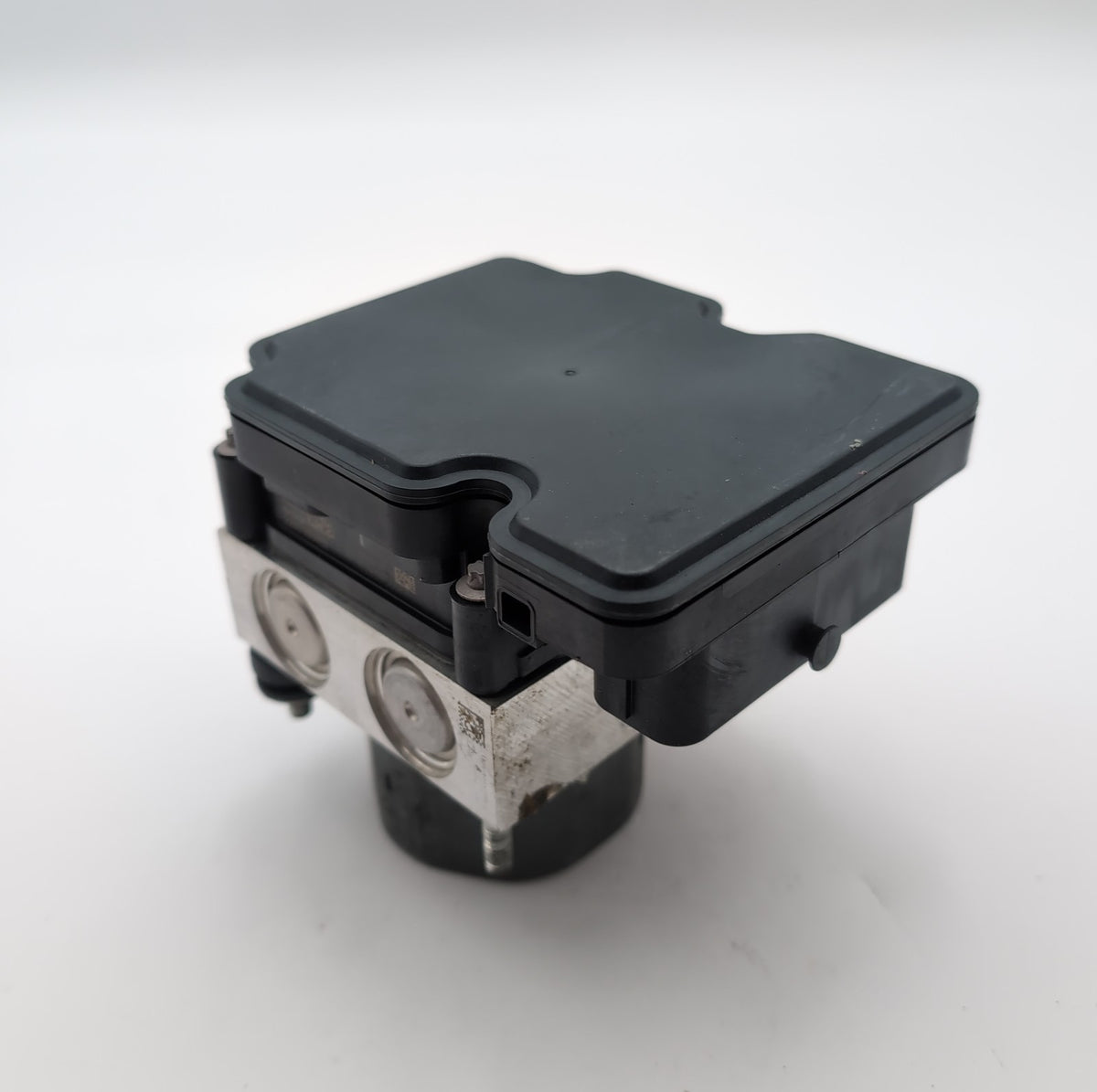 2019 2020 2021 Nissan Rogue Sport 2.0L ABS Anti Lock Brake Pump 476606MM0A