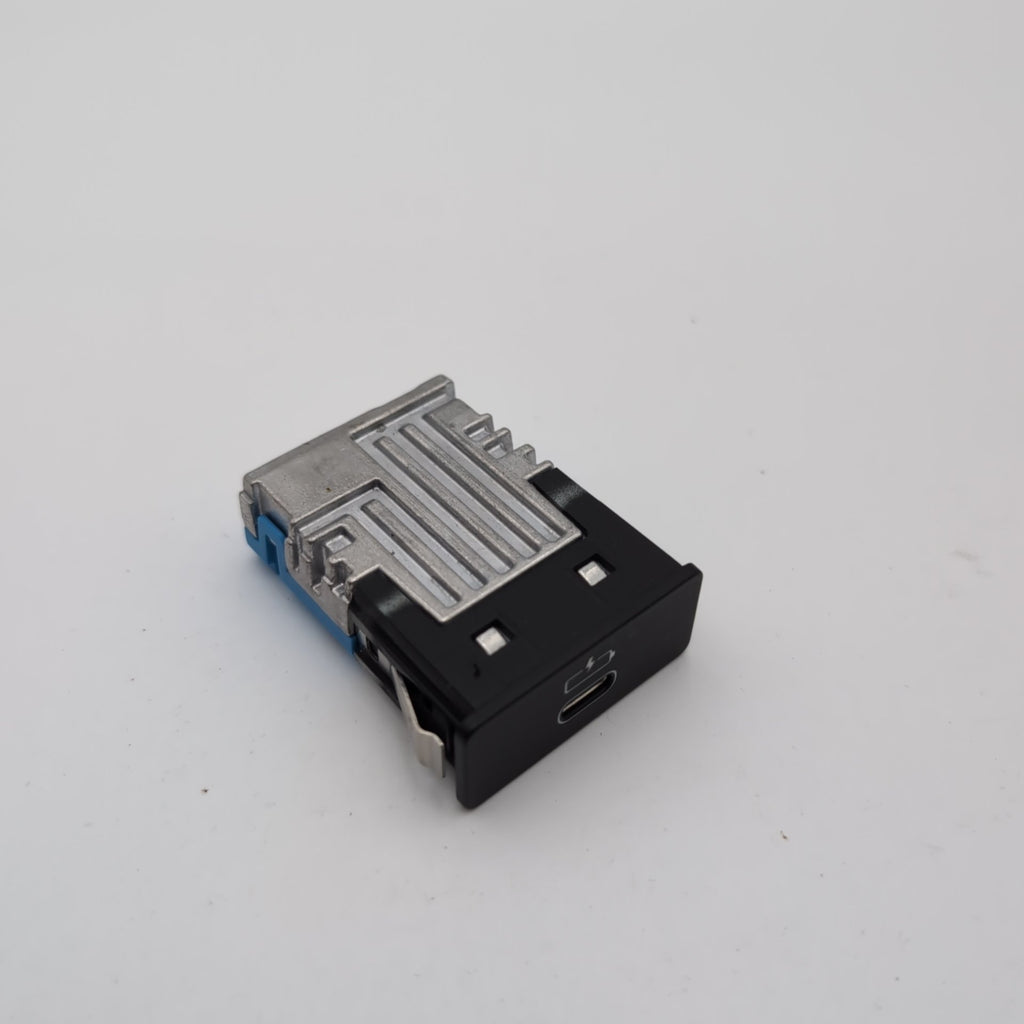 2019 - 2024 BMW 3 4 5 X3 X4 X5 X6 X7 Single Socket USB Port Charing Socket