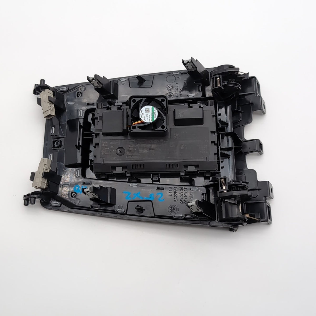 2022 2023 2024 2025 BMW X1 U11 Front Wireless Charging Pad Tray 5A623B0 5A22F51