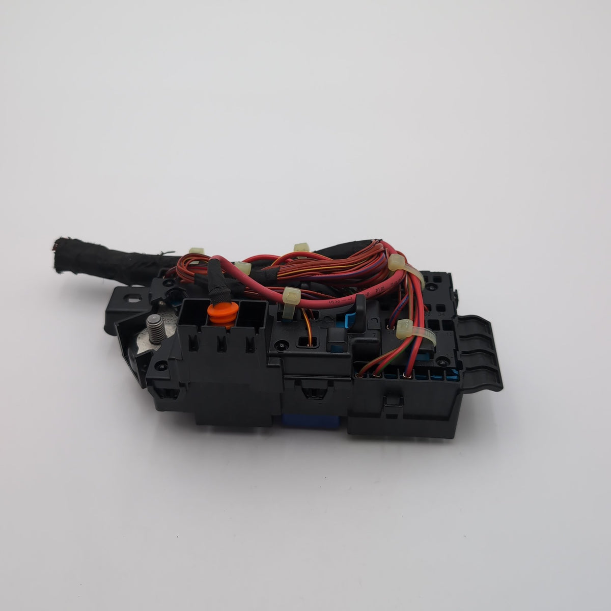 2022 - 2026 BMW 228i F74 X1 X2 iX B+ Positive Power Distribution Fuse Relay Box