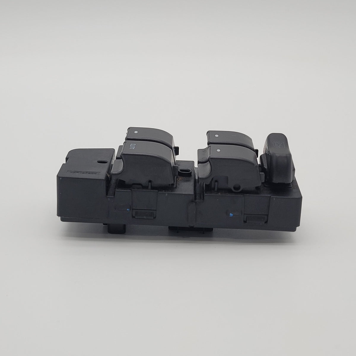 2006 2007 2008 2009 2010 2011 2012 2013 Chevy Impala Driver Power Window Switch