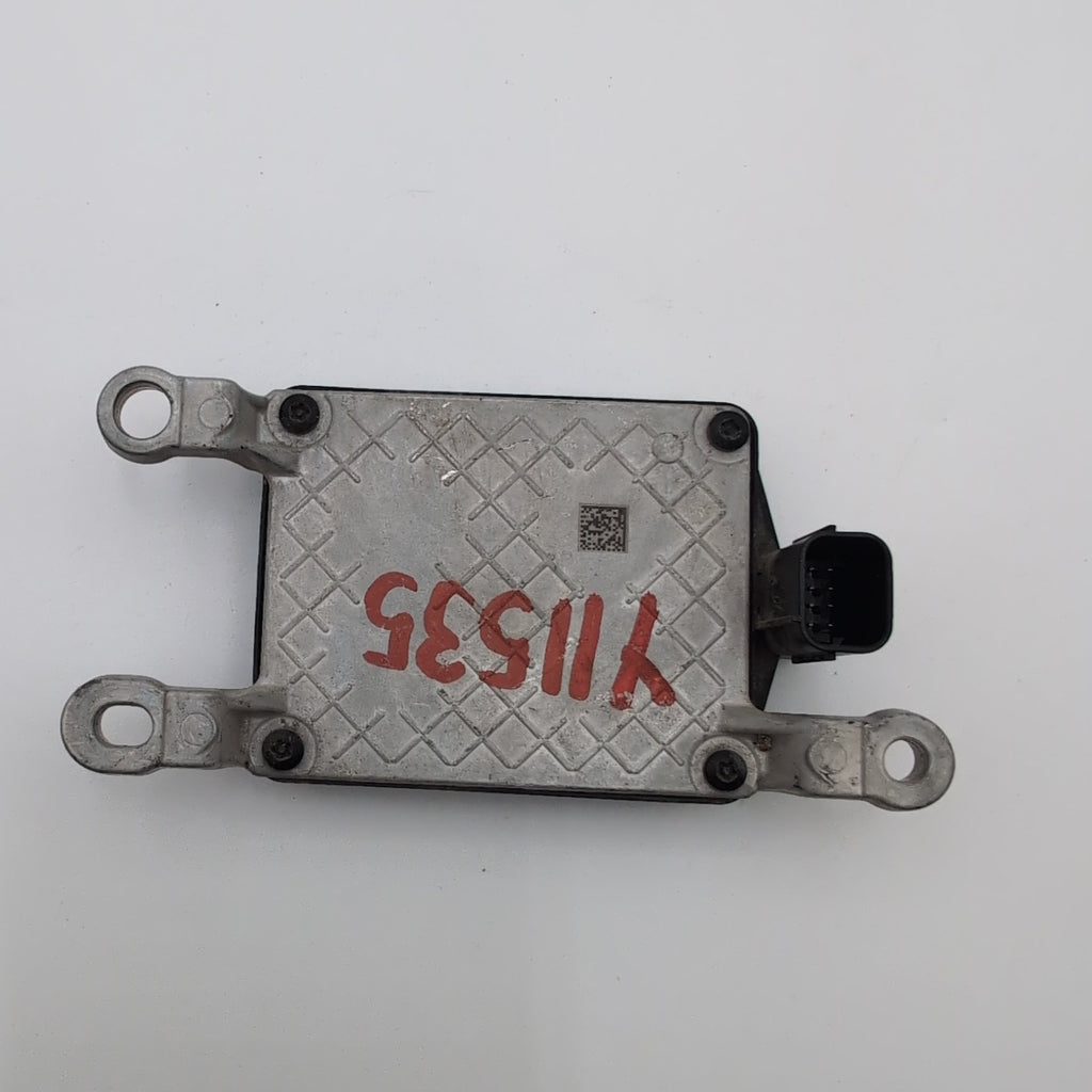 2018 2019 Nissan Rogue Sport Qashqai Cruise Distance Radar Sensor 28438-5HK2A