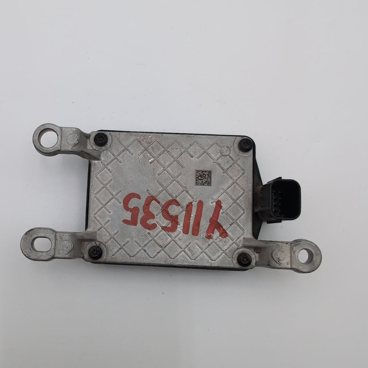 2018 2019 Nissan Rogue Sport Qashqai Cruise Distance Radar Sensor 28438-5HK2A