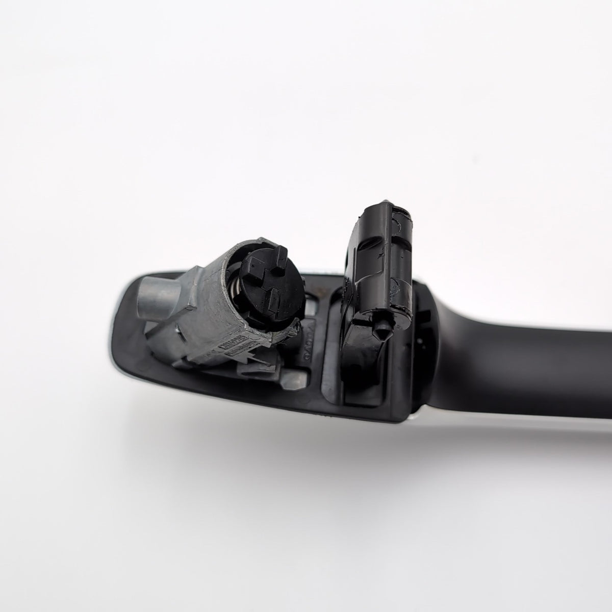 2018- 2025 VOLVO XC60 FRONT LEFT DRIVER SIDE DOOR OUTSIDE HANDLE
