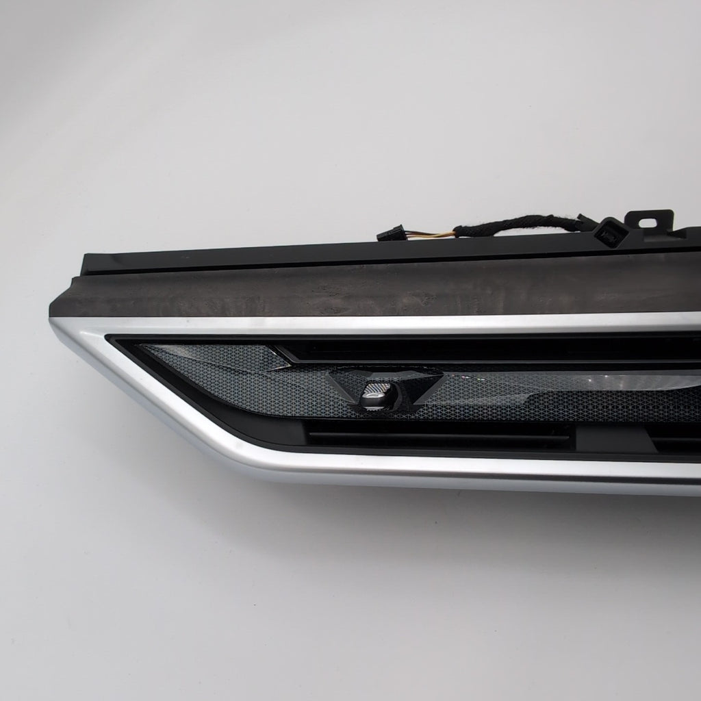 2025 BMW X5 G05 Center Dash Vent Trim Assembly Poplar Wood Grain Trim 5A01333