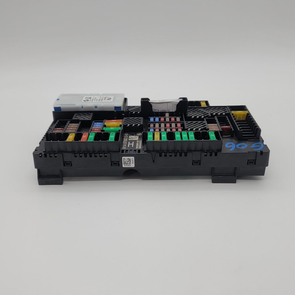2019 - 2023 BMW X5 X7 Rear Power Distribution Fuse Box 8706212