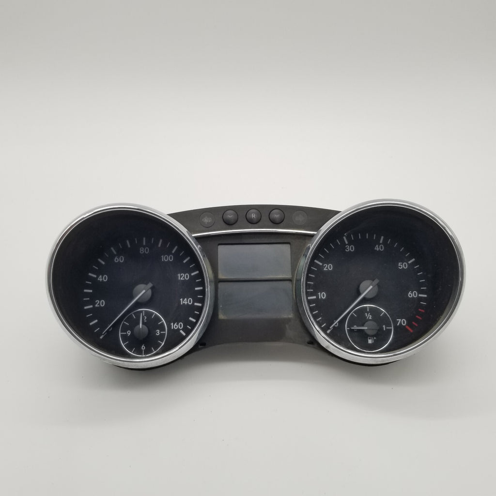 2006 2007 Mercedes W251 R500 R350 Instrument Cluster Speedometer A2515409747