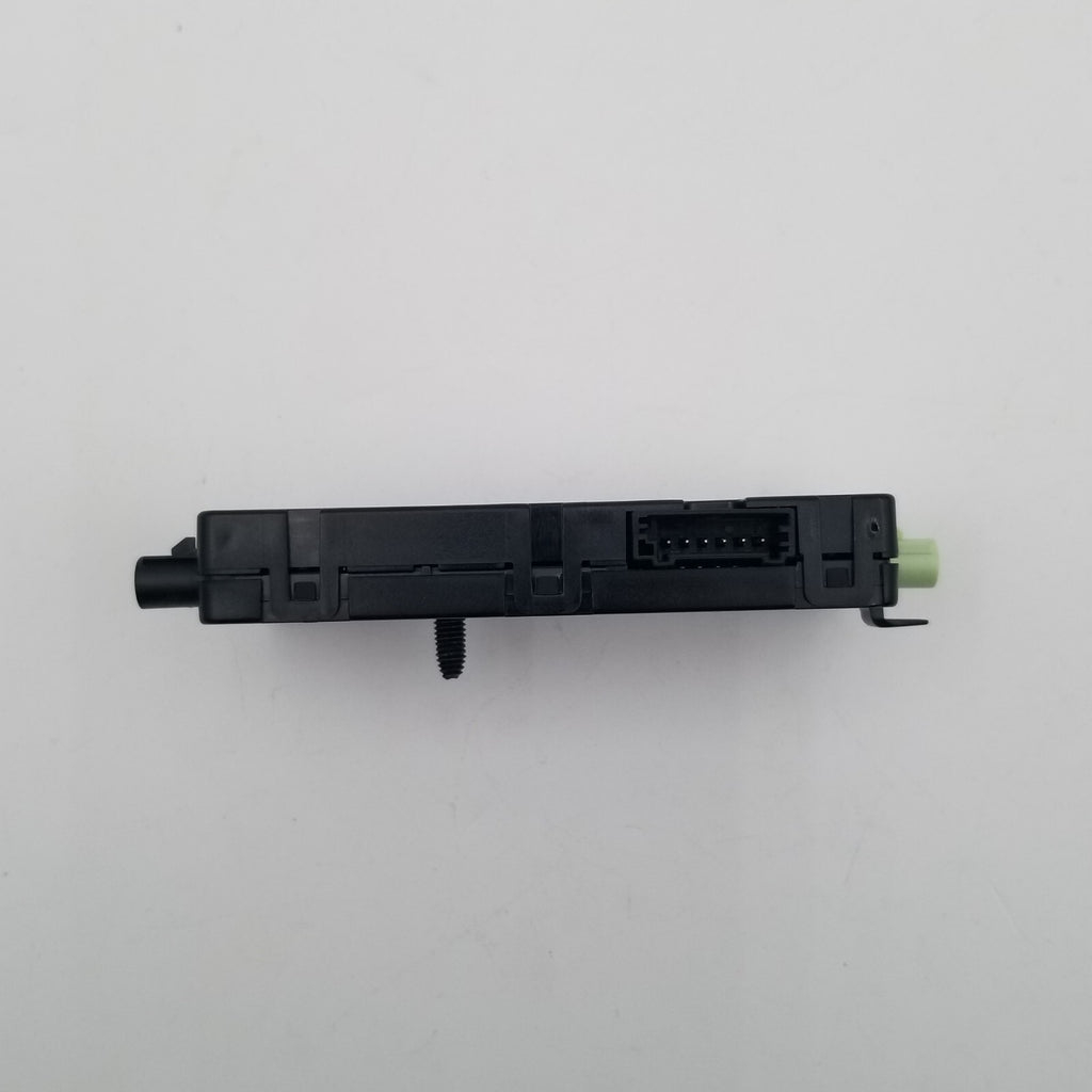 2018- 2023 BMW G30 530e Radio Antenna Amplifier Control Unit Module 8735981-03