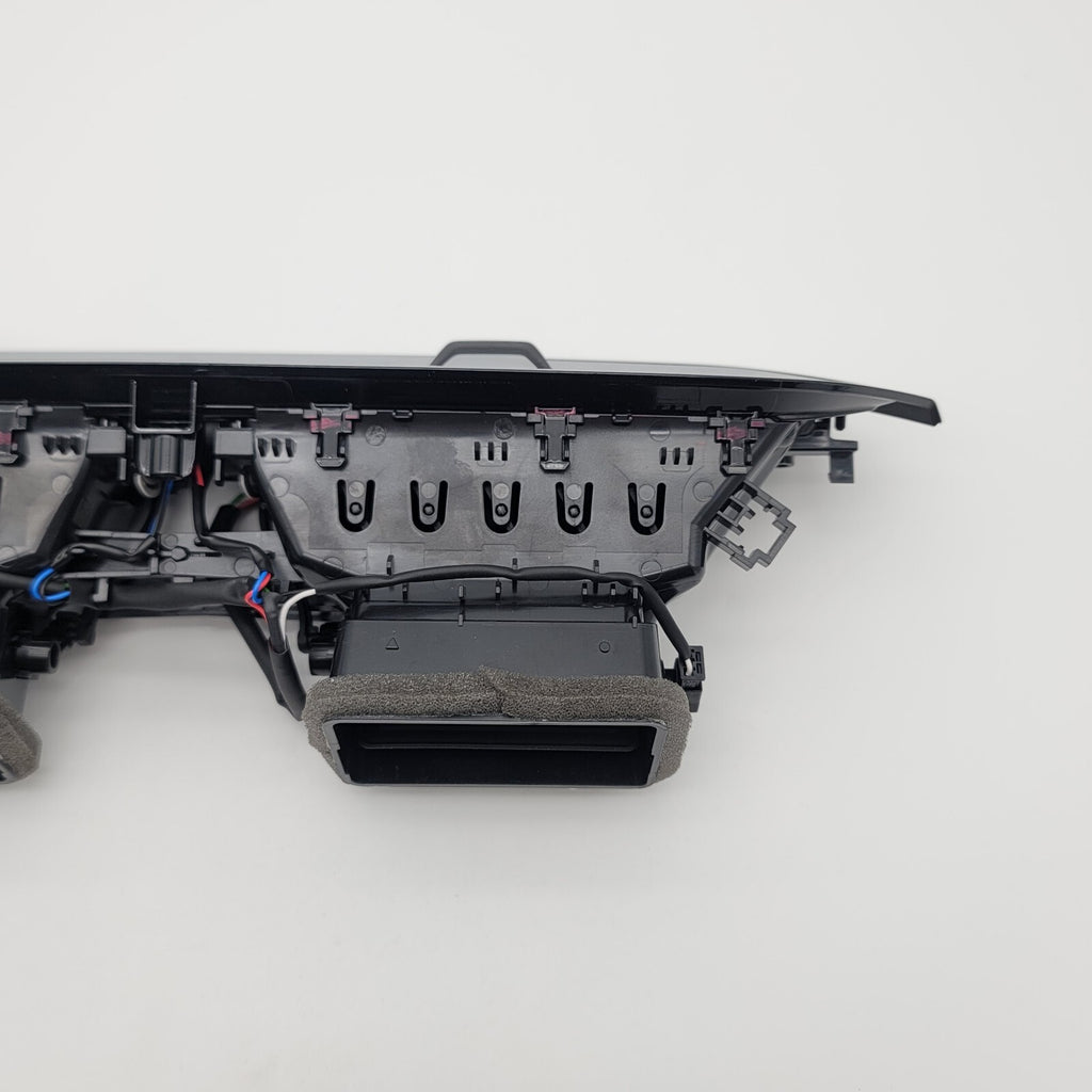 2024 BMW M4 G82 330i G20 CENTER Dash Vent Component