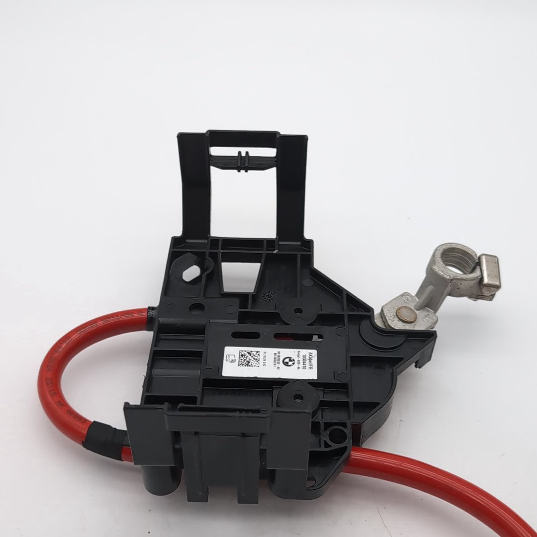 2023 2024 2025 2026 BMW 530i 540i i5 G60 Positive Battery Cable Terminal 5B32E62