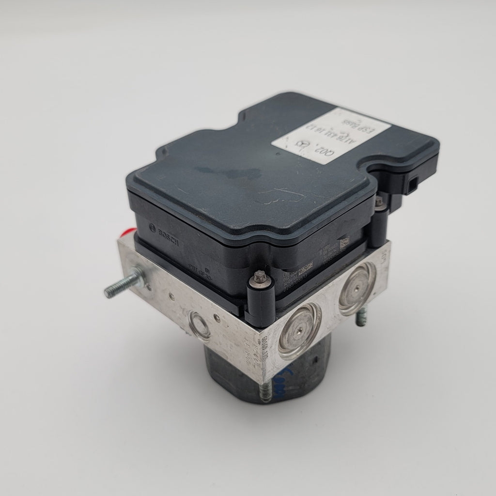 2014 2015 Mercedes-Benz GLA45 ABS Pump Control Unit OEM A1764311612