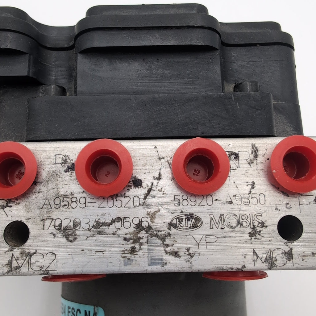 2015 2016 2017 2018 Kia Sedona 3.3L ABS Anti Lock Brake Pump 58900-A9350