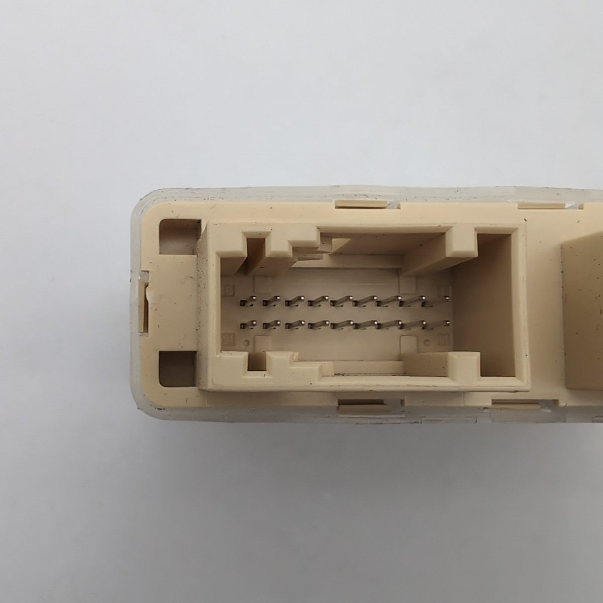 2021 - 2025 BMW G20 G22 M3 M4 X6 USS Ultra Sonic Parking Sensor Module